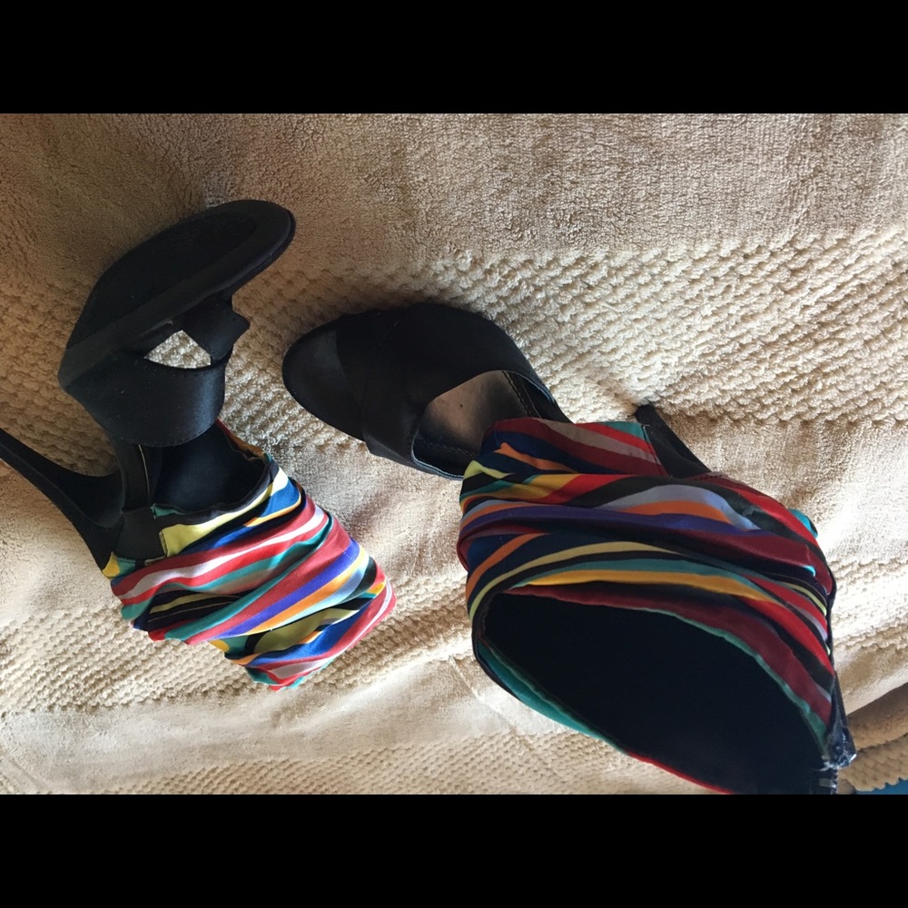 Colorful heels 👠 - Picture 2 of 7